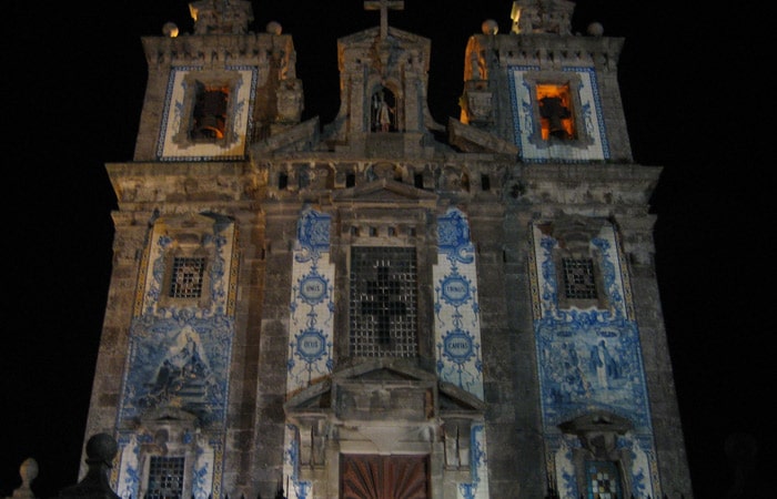 Fachada de la Iglesia de San Ildefonso qué ver en Oporto