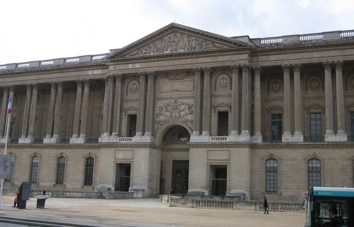 Fachada oriental del Museo qué ver en el Louvre