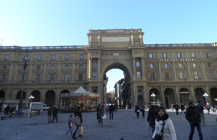 Plaza de la República qué visitar en Florencia