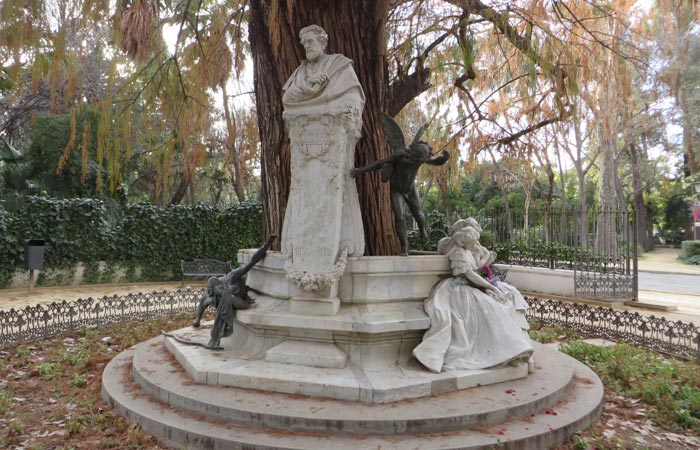 Glorieta de Bécquer en el Parque de María Luisa monumentos de Sevilla