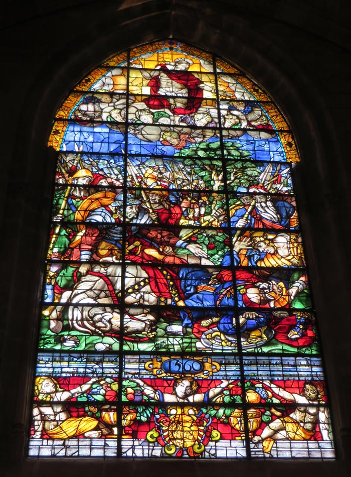 Vidriera de la Catedral monumentos de Sevilla