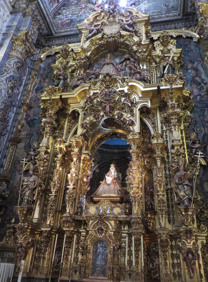 Virgen de las Aguas en la iglesia del Salvador monumentos de Sevilla