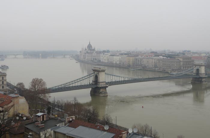 Puente de las Cadenas desde el Castillo de Buda