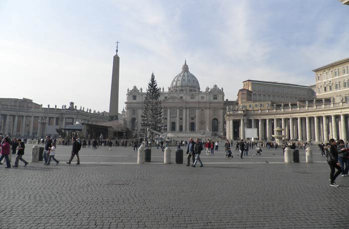 Plaza de San Pedro del Vaticano plazas más bonitas de Europa