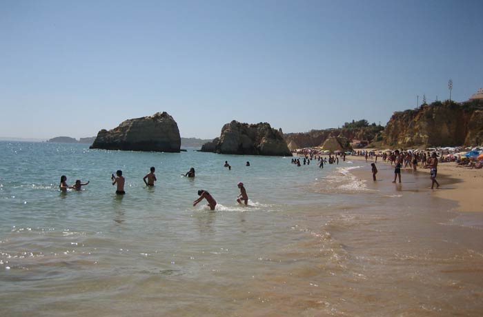 Playa dos Tres Castelos en Portimao mejores playas del Algarve