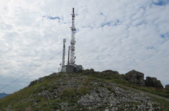 Antena de telefonía y repetidor del pico Candiano