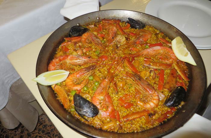 Paella de marisco de Can Rafalet comer en Formentera