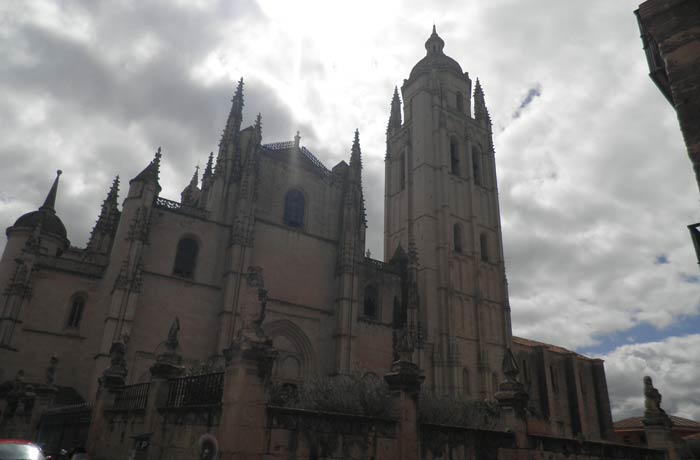 Otra vista de la Catedral de Segovia