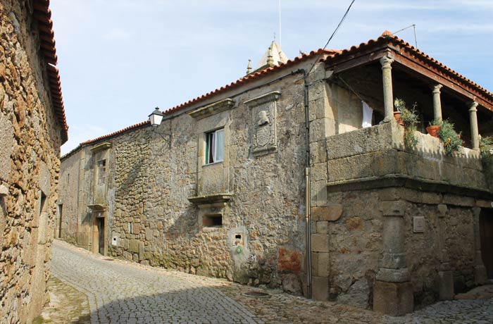 Casa do Fidalgo, una de las vivienda señoriales de la villa Castelo Bom