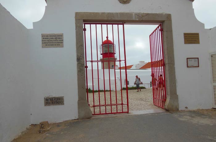 Entrada a la fortaleza y al faro Cabo San Vicente Portugal