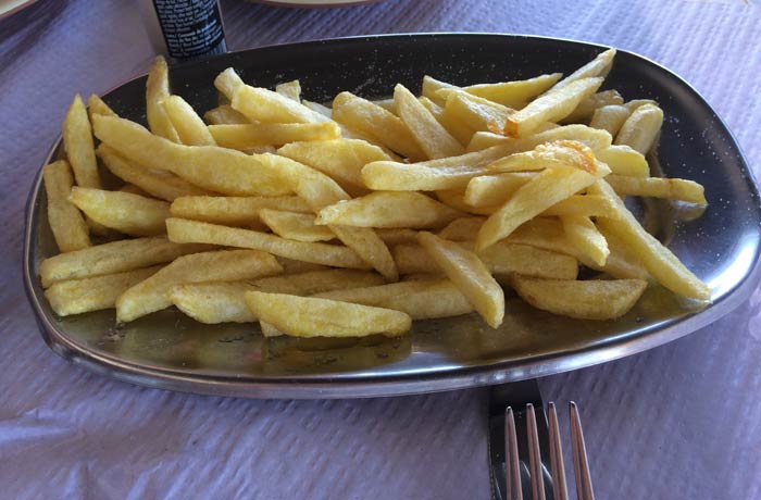 Patatas fritas del restaurante do Sebastiao comer en el Algarve