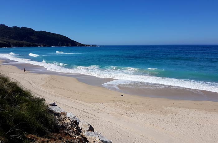 Playa de Razo surfear en Galicia