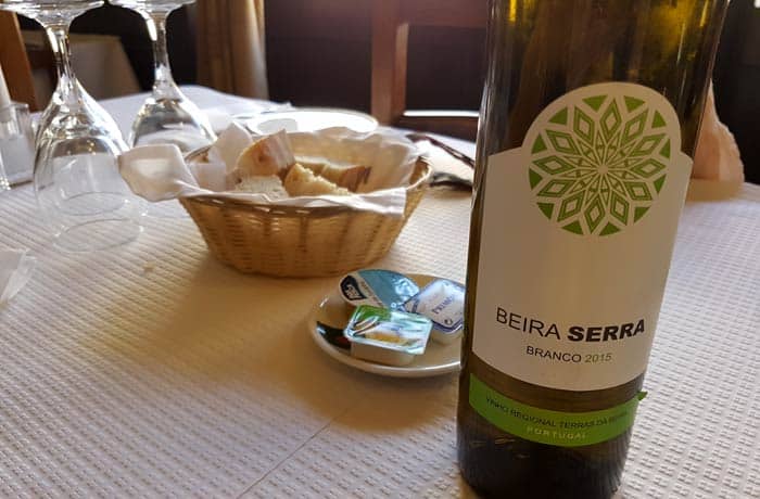 Vino blanco Beira Serra comer en Trancoso