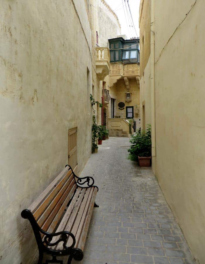 Una de las calles con encanto de Victoria que ver en Gozo