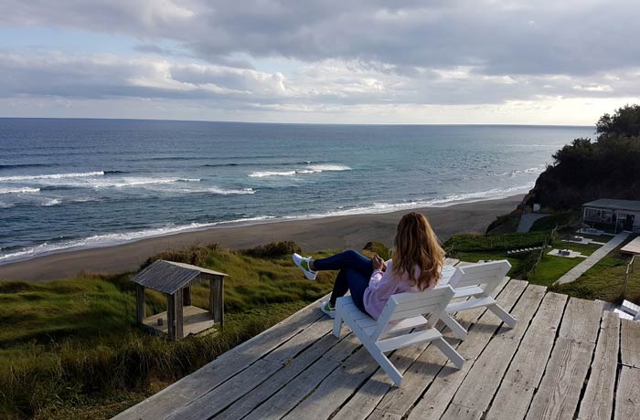 Vistas del Atlántico desde la terraza del Santa Bárbara Eco Beach Resort viajar a las Azores por libre