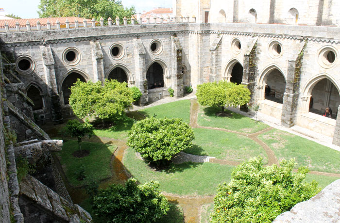 Claustro de la catedral de Évora