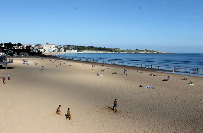 Vista de la playa del Sardinero qué visitar en Santander