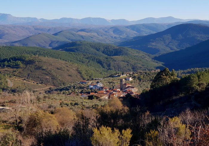 Vista de Herguijuela de la Sierra Valle de Belén