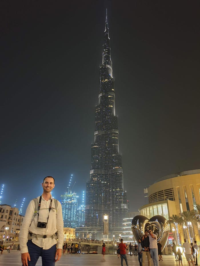 Ante el Burj Khalifa de noche