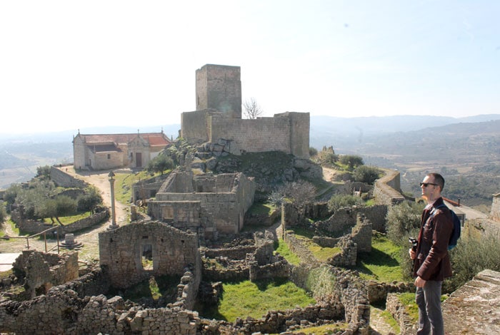 Vista de Marialva con el castillo al fondo