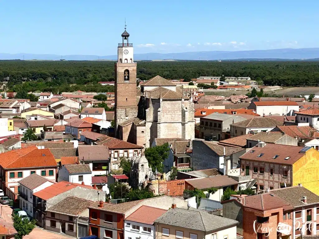 Iglesia de Santa María la Mayor desde la torre de San Nicolás